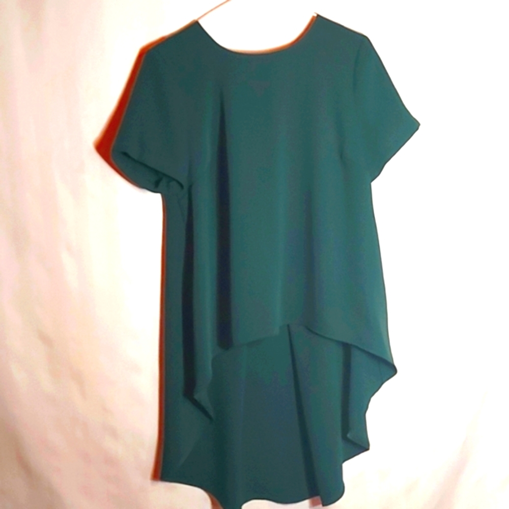 Elegant Green Women's Top